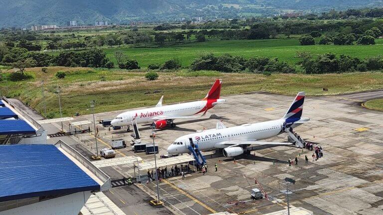 ¿Sacarán corriendo a familias de Fontibón por ampliación del Aeropuerto?
